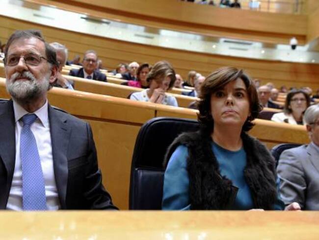 Rajoy delega en su vicepresidenta las funciones del presidente catalán
