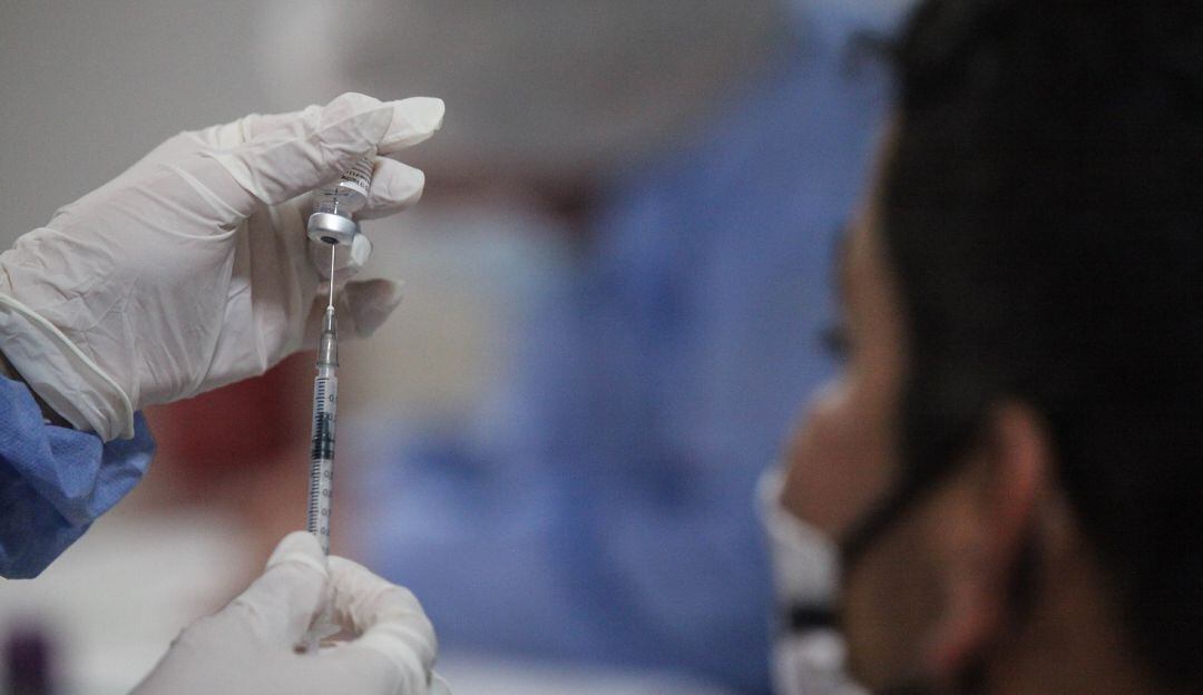 Este biológico estará disponible en los puntos de vacunación y está dirigido a la población de 50 años y más