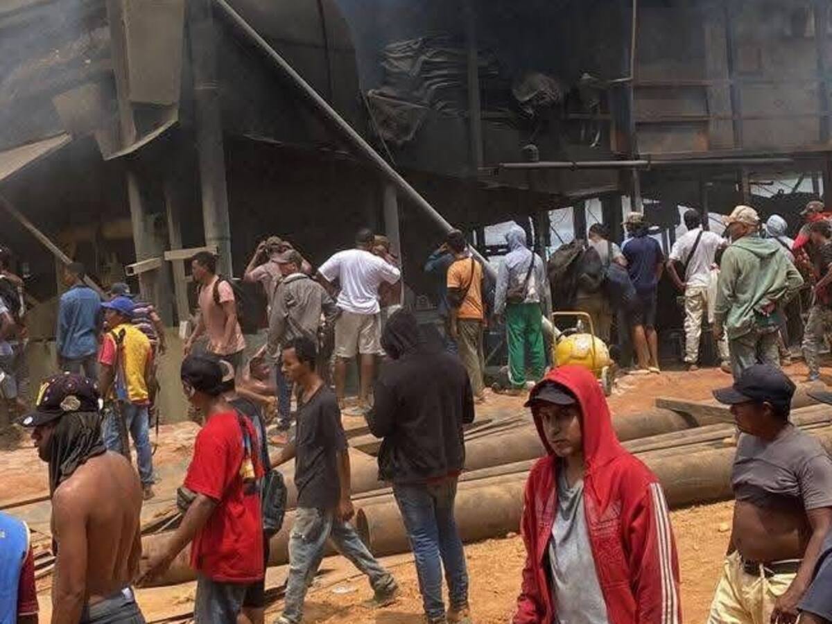 Guardia indígena denuncia abuso de fuerza pública en operativo contra minería ilegal en Bajo Cauca