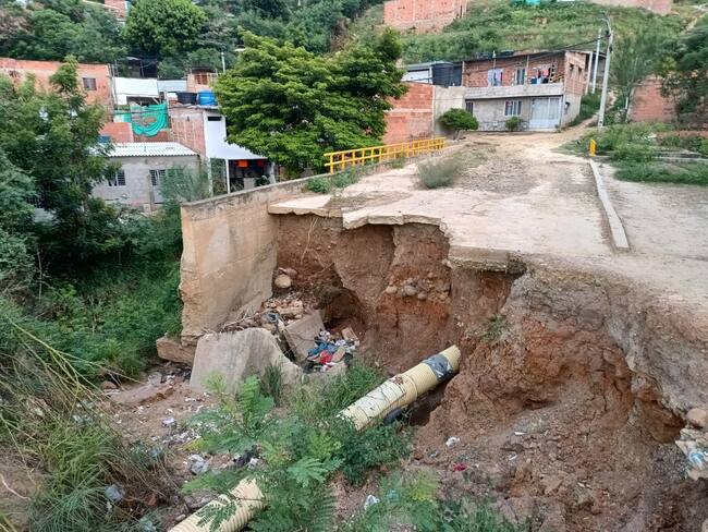Comunidad exige reparación de puente en Villa del Rosario