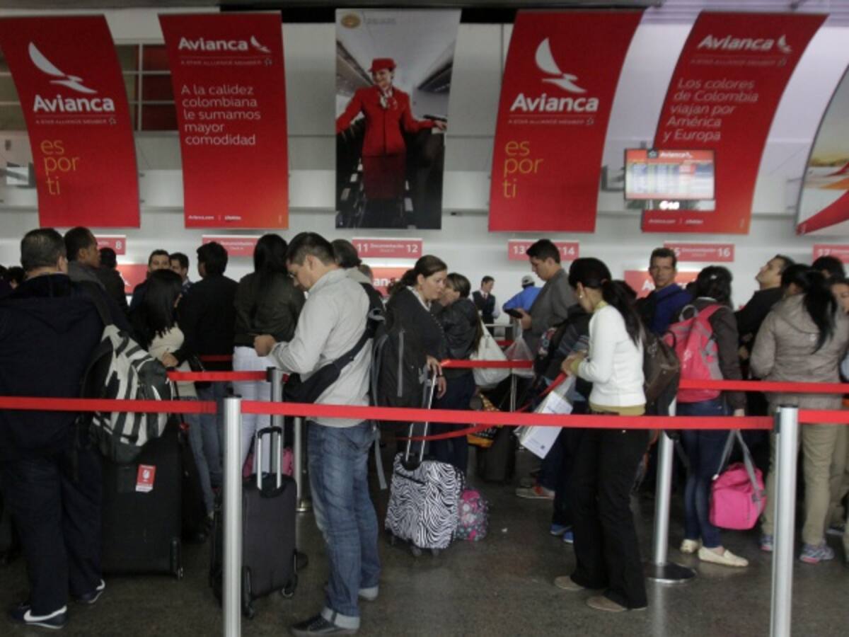 Pilotos de Avianca anuncian paro