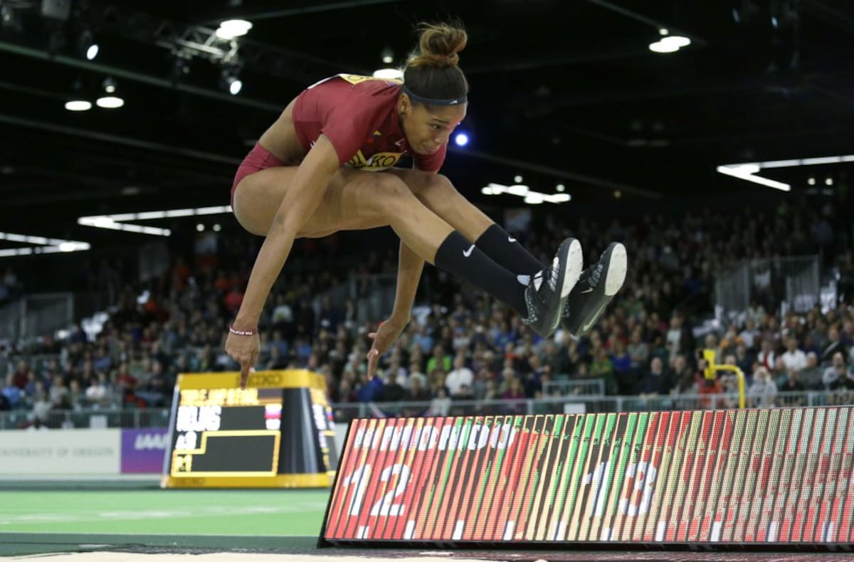 Yulimar Rojas recibió en 2015 la medalla de oro de salto triple en los Campeonato Sudamericano de Atletismo, campeonato en el que no participó Caterine Ibargüen.