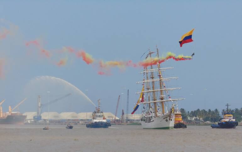 La embarcación en aguas del Caribe 
