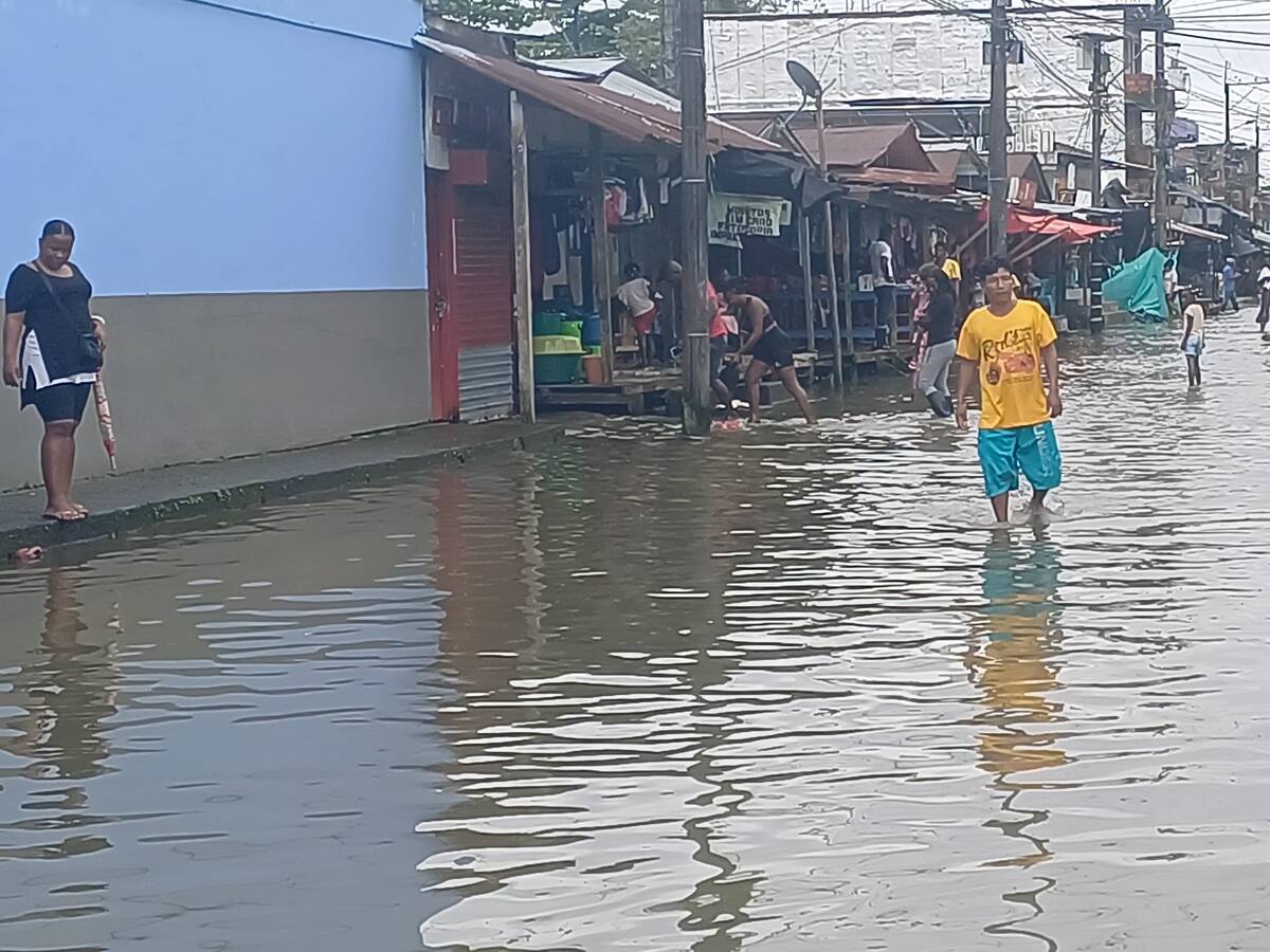 Más de 8 mil personas están afectadas por inundaciones en Vigía del Fuerte
