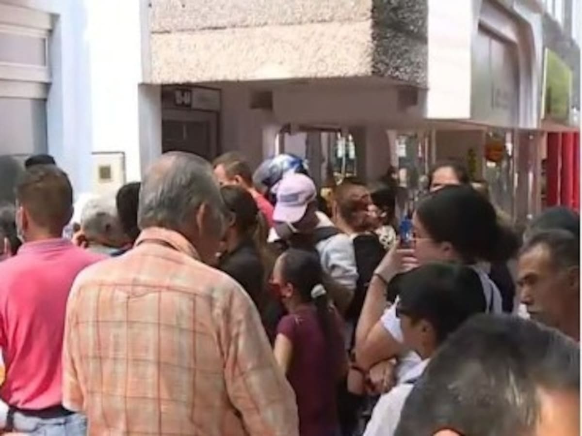 Usuarios de la salud denuncian graves omisiones en la entrega de medicamentos