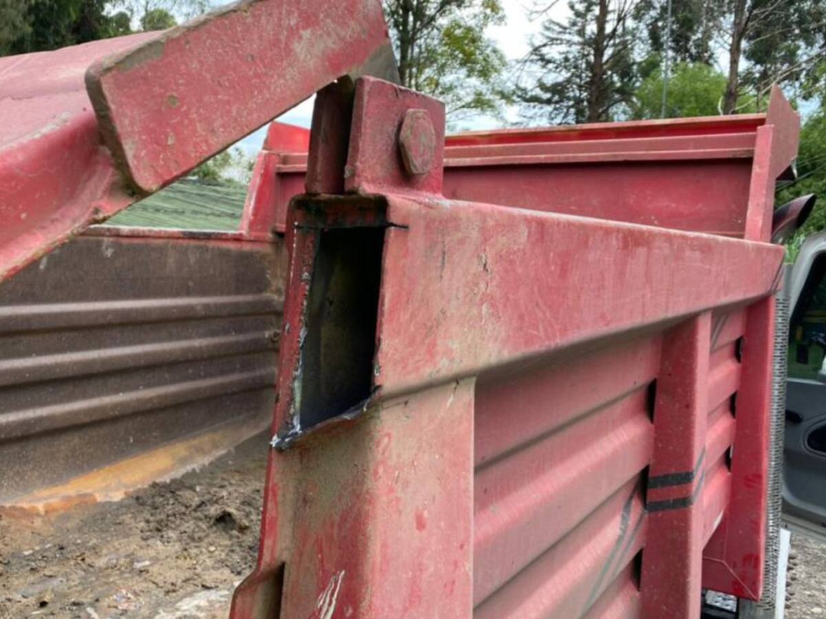 Policía en el Cauca desactivó una volqueta cargada con explosivos