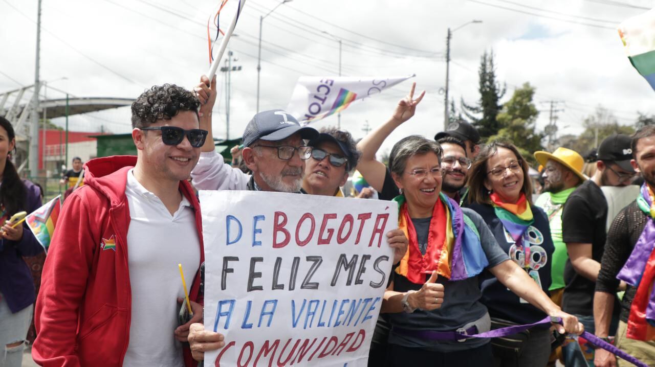 Claudia López en la marcha // Foto: Bogotá se puede ser