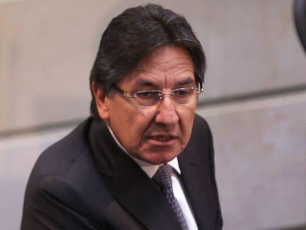 Fiscal le responde a Gustavo Petro