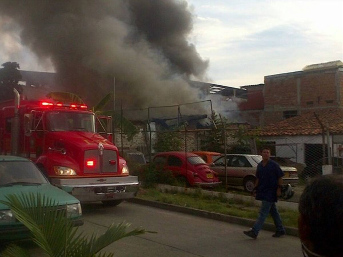 Una persona lesionada deja incendio en Cali
