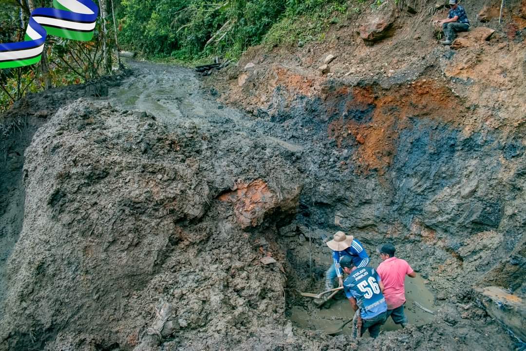 Afectaciones severas en vías terciarias dificultan la comunicación de los campesinos y aumentan el riesgo para las rutas escolares.