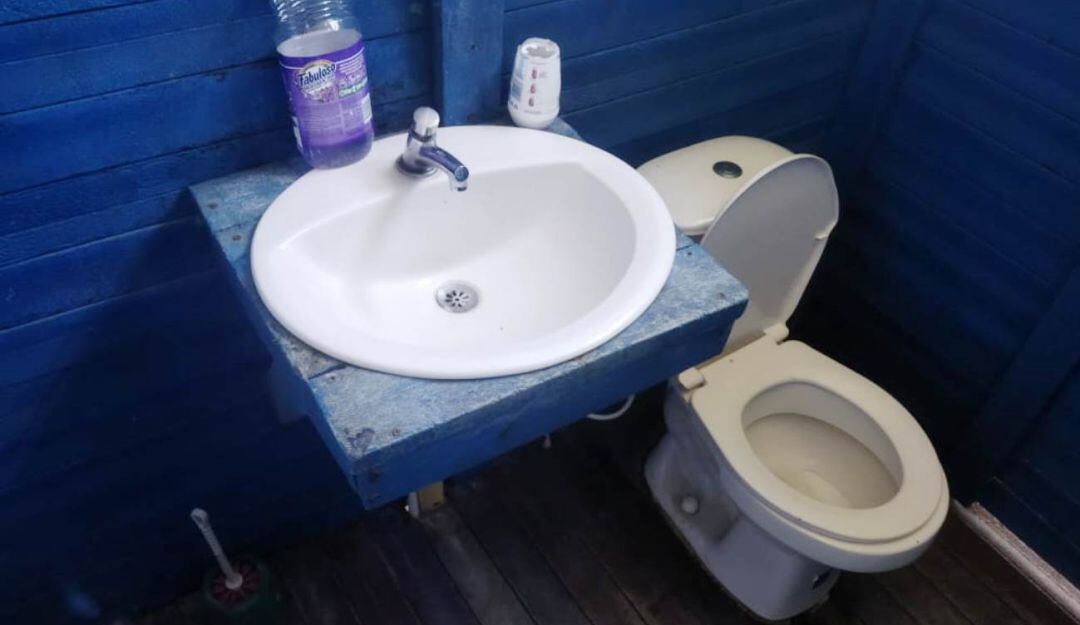 Confirmaron que el sellamiento no afecta la operación del muelle, pero los turistas no tienen donde hacer sus necesidades