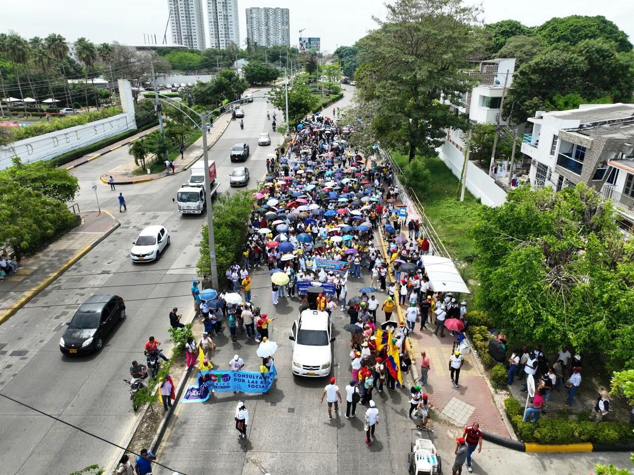 Primer día de paro en Cartagena dejó incomunicada la zona industrial y traumas en la movilidad