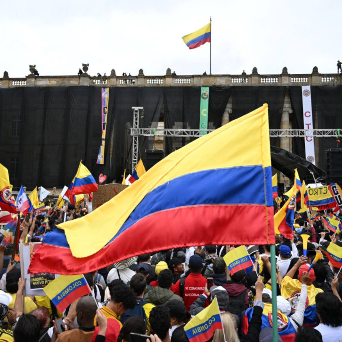 ¿Normativa sobre las protestas sociales está desbordada de la ley? Análisis de exfiscales