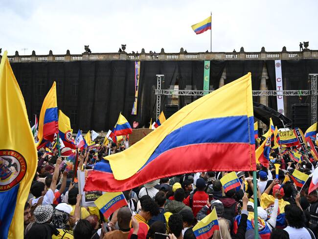 ¿Normativa sobre las protestas sociales está desbordada de la ley? Análisis de exfiscales