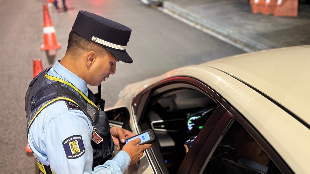 Operativos de la Secretaría de Movilidad de Medellín. Cortesía: Alcaldía de Medellín.