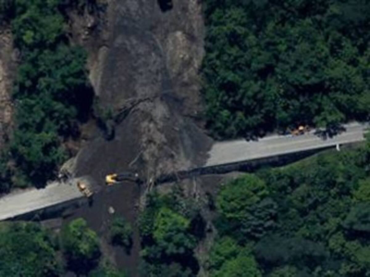 Seguirá cerrada la autopista Medellín-Bogotá hasta el fin de semana