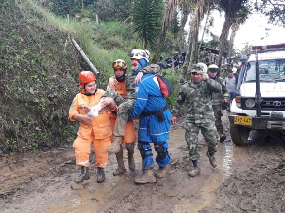 Yo no sé qué voy hacer: hombre que perdió a su familia por deslizamiento