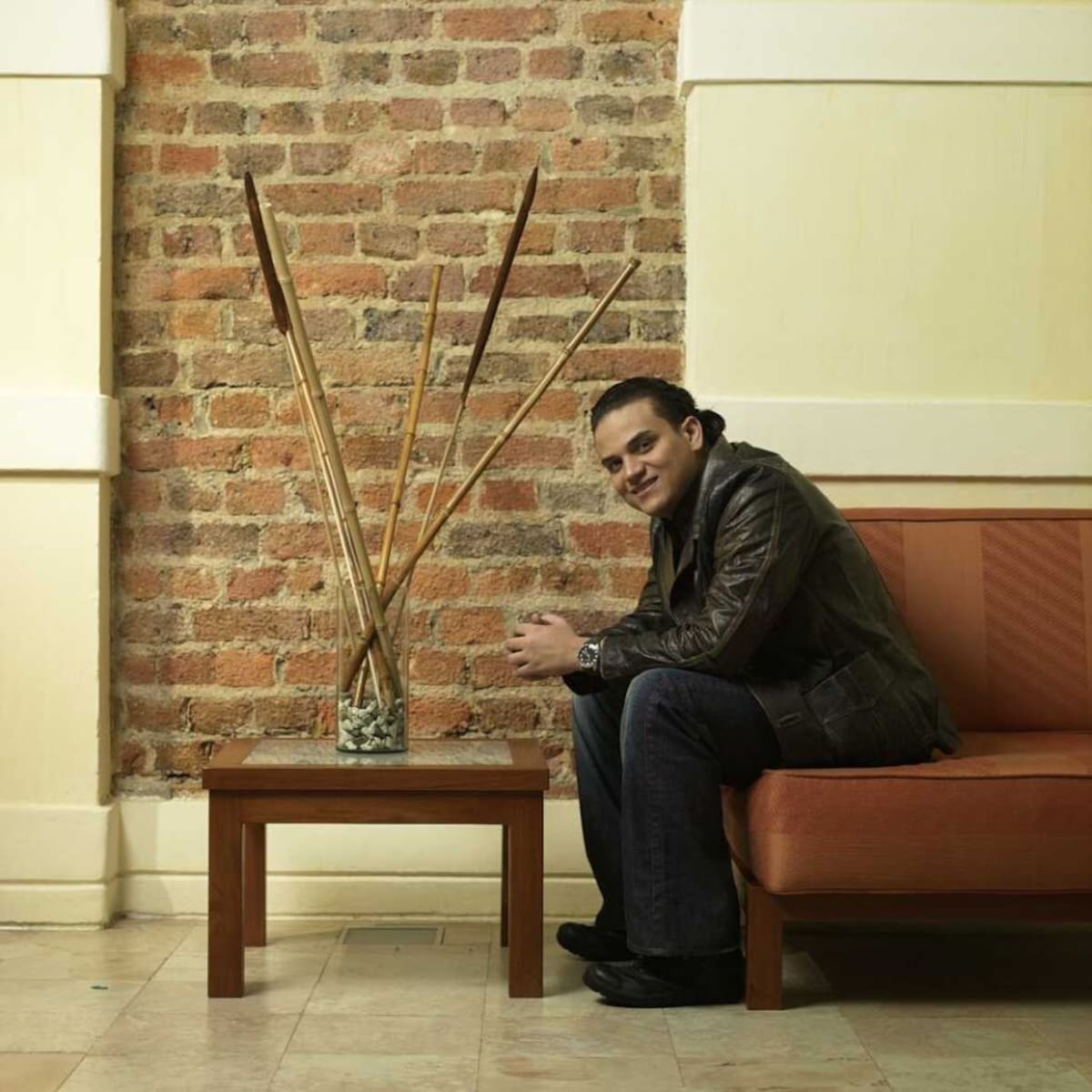 Abril 2007. Aunque Silvestre siempre ha tenido un carácter fuerte y demostrado fortaleza en su personalidad, a comienzos de 2015 decidió transformar su vida de afuera hacia adentro.