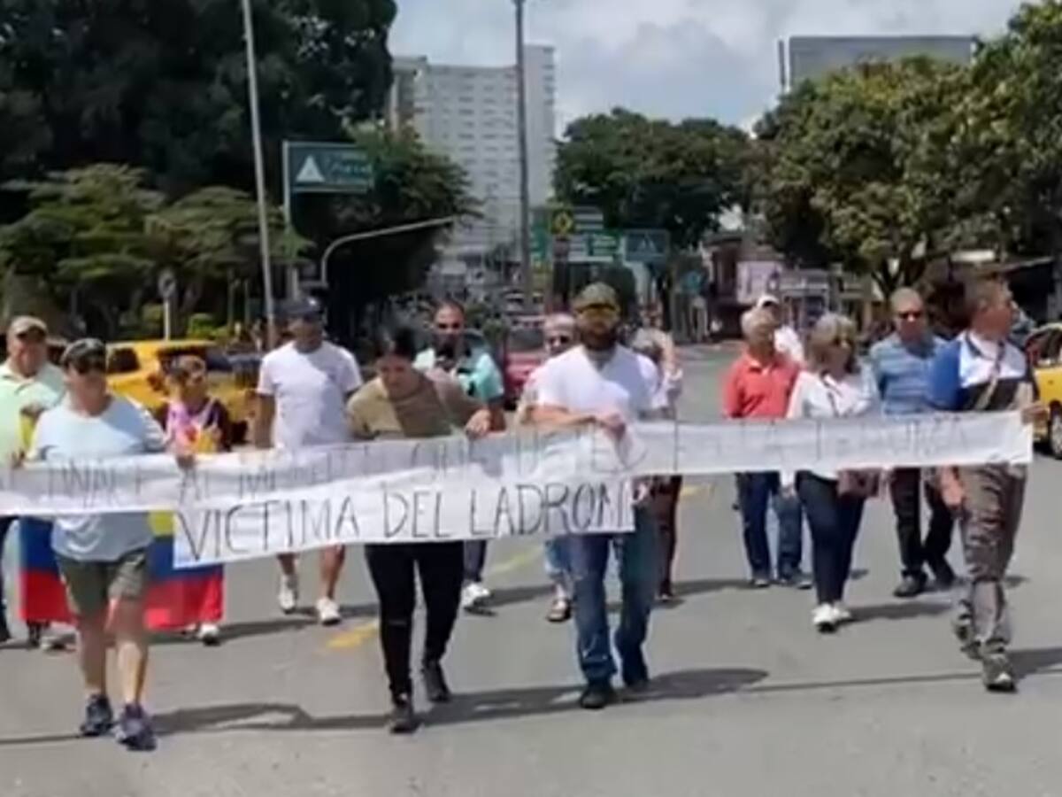 En Armenia realizaron plantón por hurtos y exigen mayor presencia de las autoridades