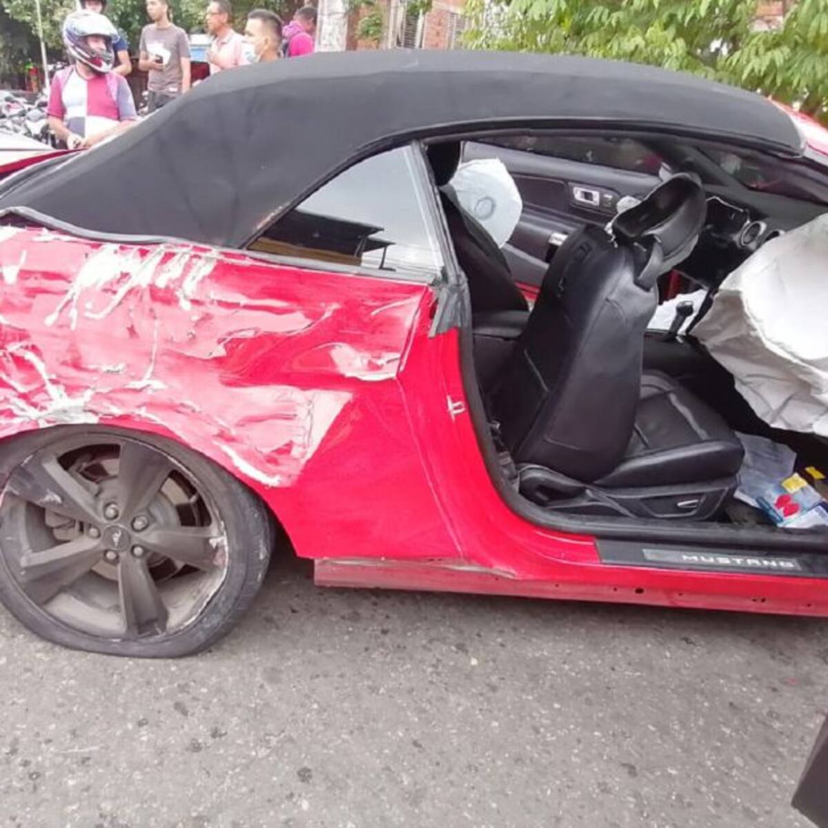 Tres heridos y cuantiosos daños deja percance vial en Neiva