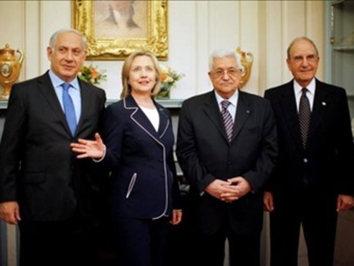 Israelíes y palestinos acordaron reunirse cada 12 días