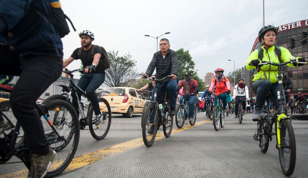 Bogotá fortalece el uso de la bicicleta.