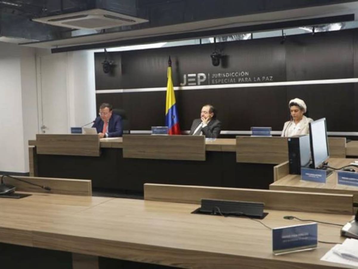 10 militares imputados por la JEP por falsos positivos en Dabeiba, Antioquia