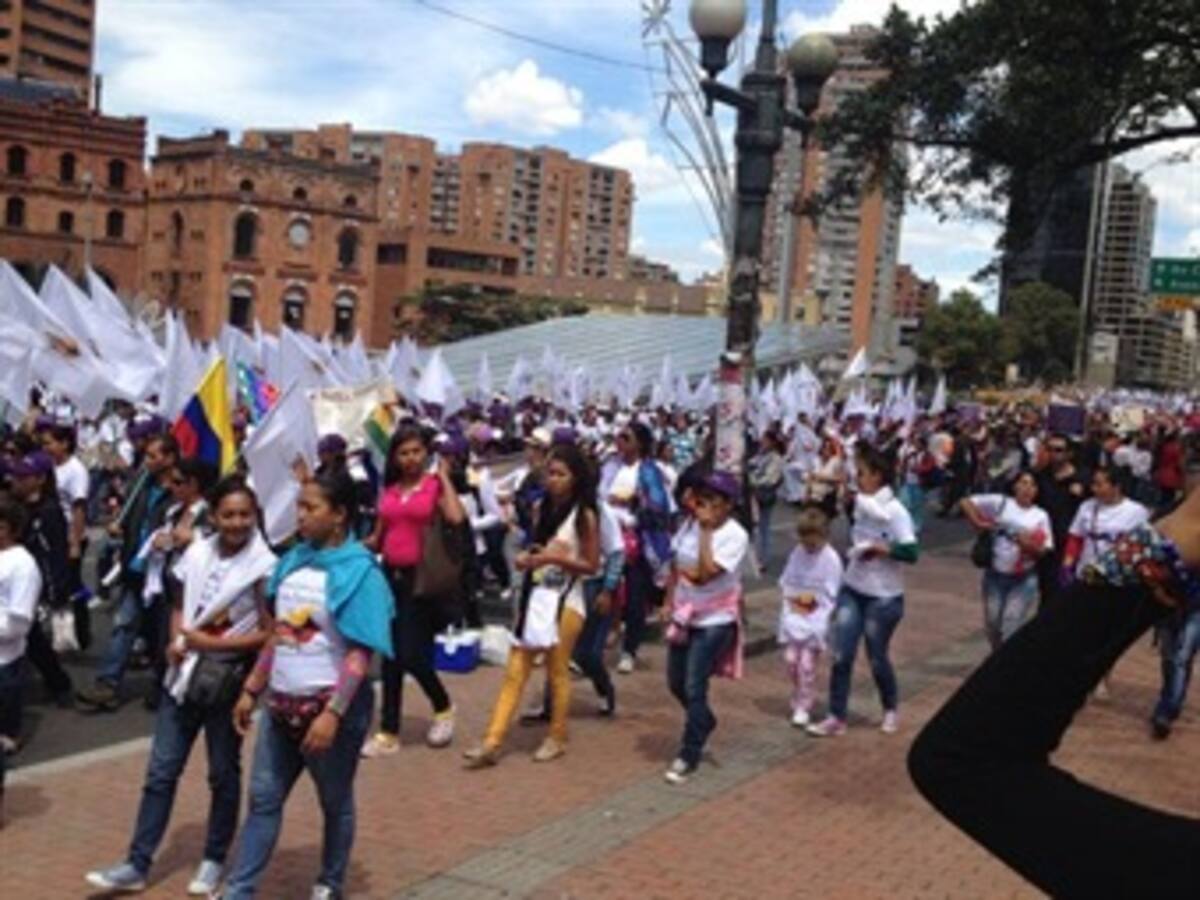 Avanzan las marchas en Bogotá