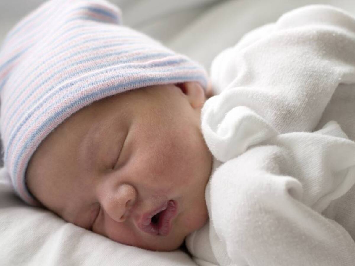 Científico habría creado un tercer bebé genéticamente modificado