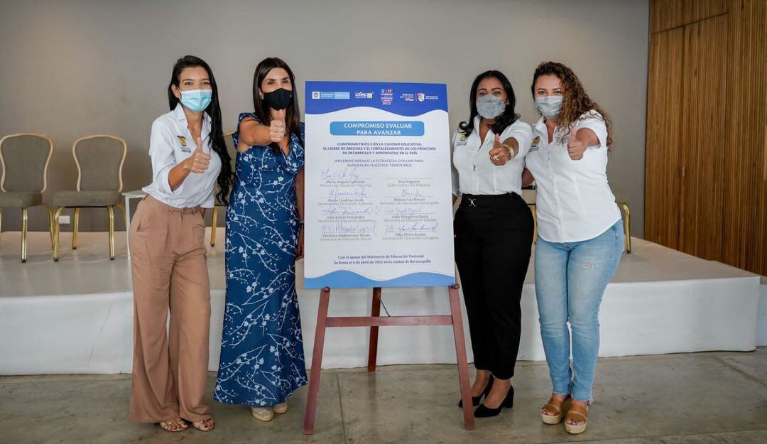 Esta política pública está diseñada para el fortalecimiento de los procesos de desarrollo con el objetivo de contribuir con el cierre de brechas