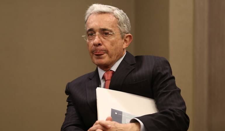 Alvaro Uribe Velez, expresidente de la República. La Fiscalía radicó escrito de acusación en su contra por presuntamente incurrir en fraude procesal y soborno a testigos
