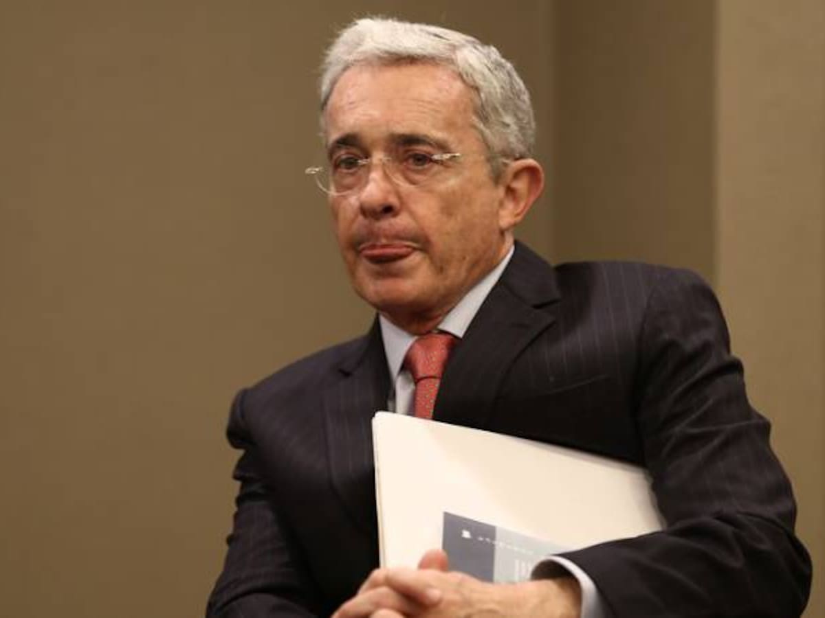 Álvaro Uribe: Esta es la cronología del caso que lo lleva a juicio
