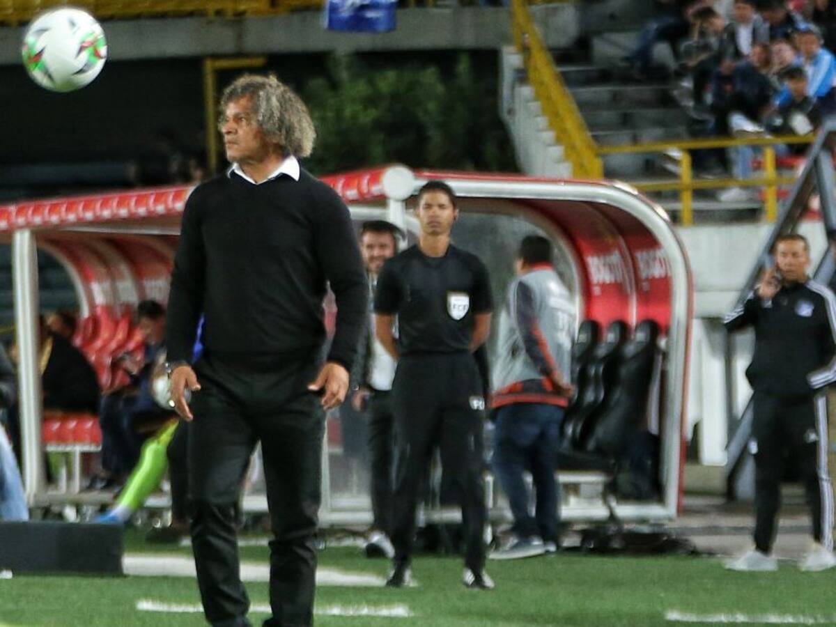 “Trataremos que los jugadores no se aíslen del fútbol”: Alberto Gamero