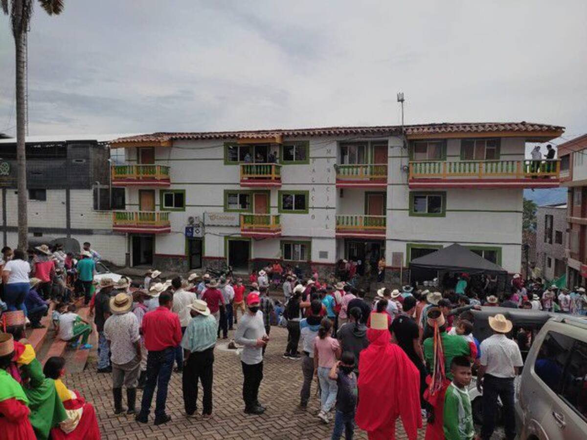 Director de la Asociación Nacional de campesinos denuncia que informe de la ANT es errado