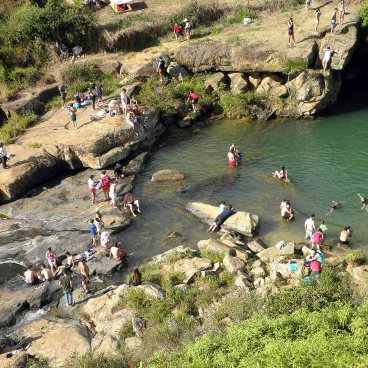 Creciente súbita se llevó las pertenencias de los turistas en Pescaderito