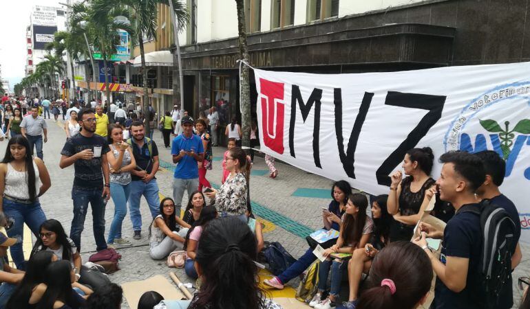 Los estudiantes de las diferentes facultades seguirán protestando simbólicamente.