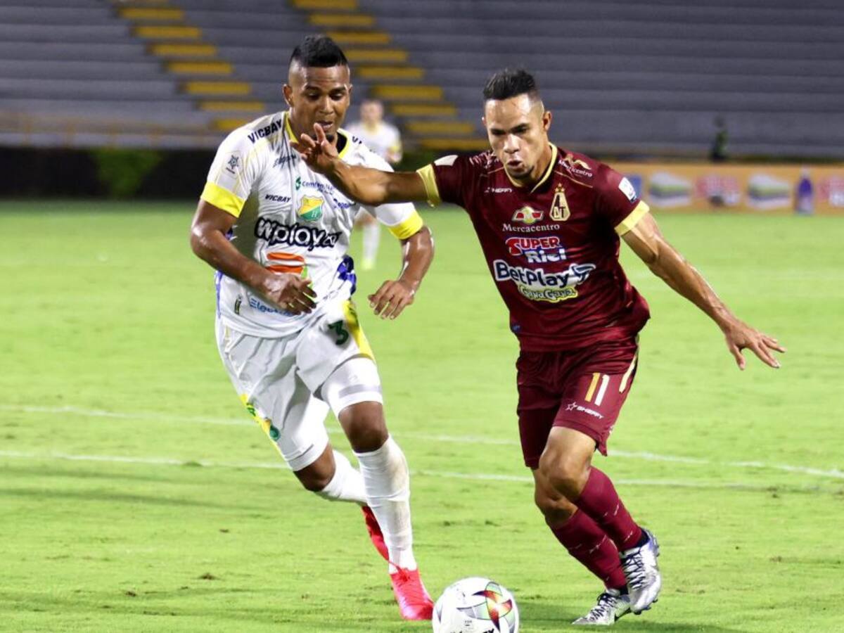 Plata falló mano a mano y luego le dio la victoria al Tolima con un golazo