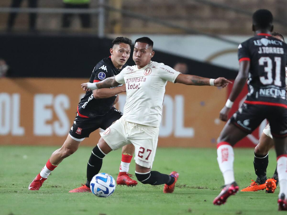 Santa Fe dejó escapar el liderato y se lo cedió a Universitario tras caer en Perú