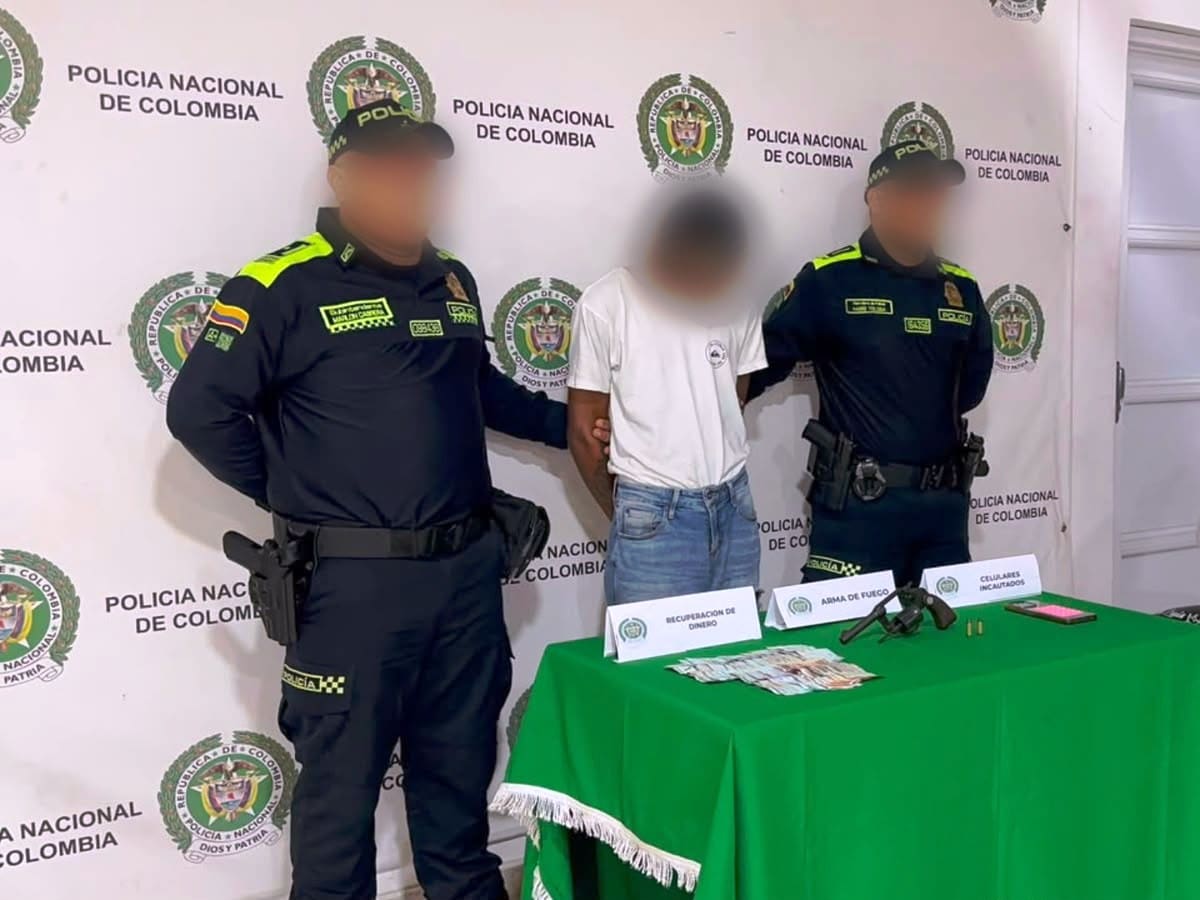 Capturado un adulto y aprehendido un adolescente tras hurtar en una empresa de giros y apuestas