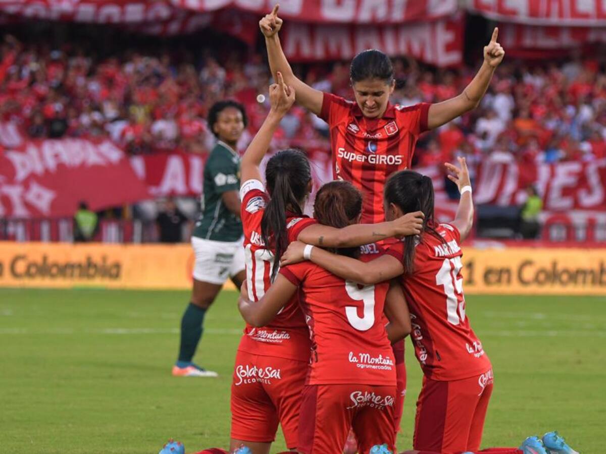 Ministro del Deporte anunció que sí habrá Liga femenina en Colombia