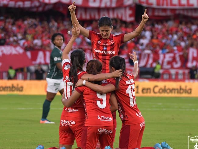 Ministro del Deporte anunció que sí habrá Liga femenina en Colombia
