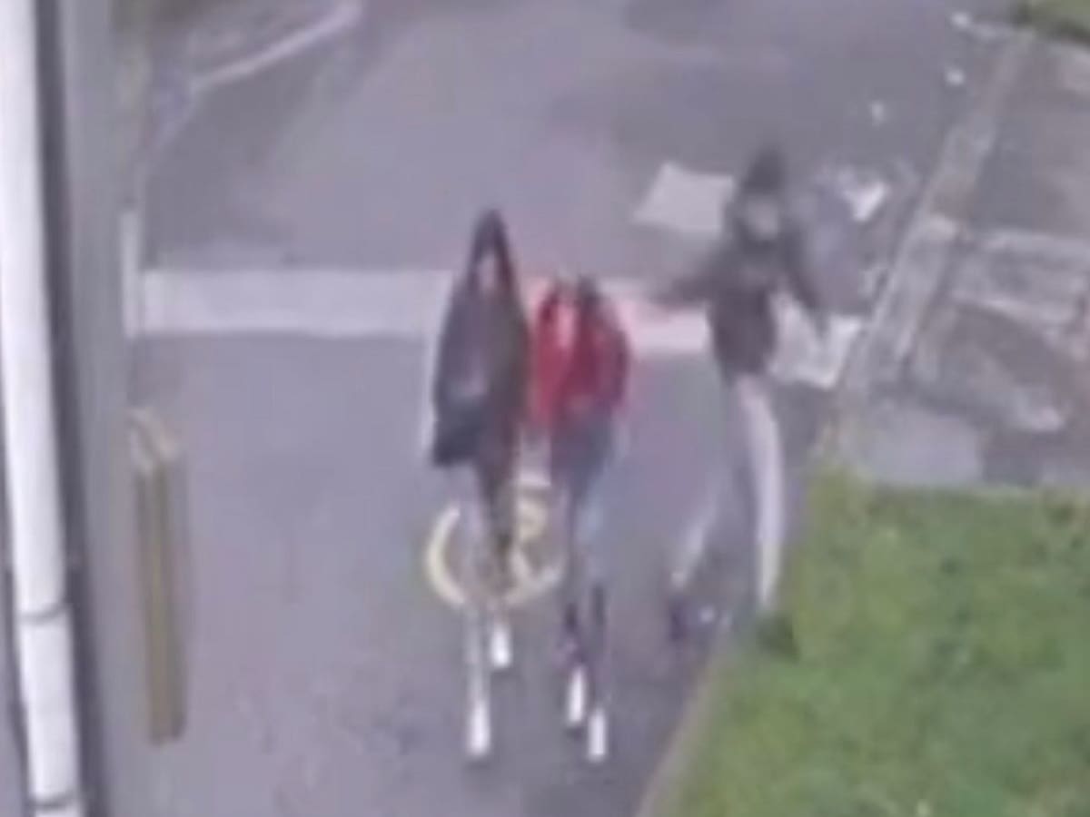 En Manizales, una mujer fue atacada en su cabello con una sustancia líquida