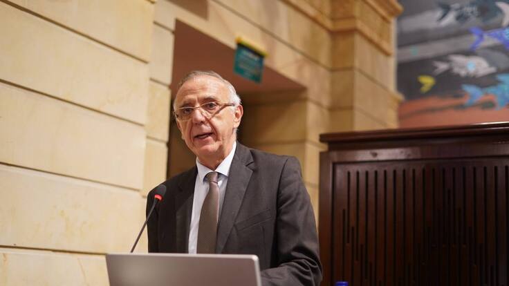 MinDefensa Iván Velásquez saldría de su cargo y llegaría el gral. Salamanca como reemplazo