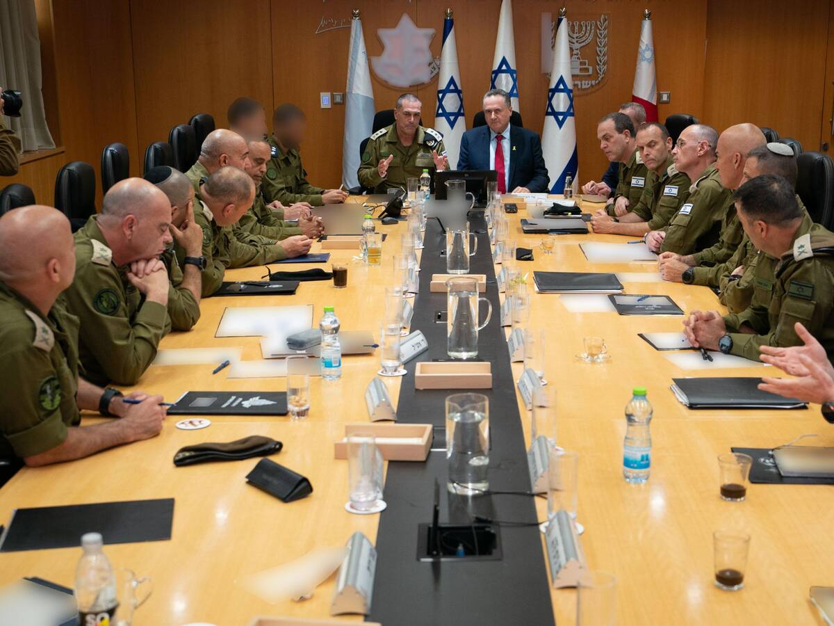 Israel relaja medidas de seguridad para los civiles