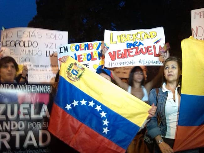 Venezolanos en Medellín confiesan que en su país carecen de alimentos