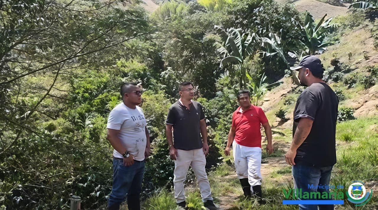 Campesinos y productores rurales afectados por ataque de pumas a animales en fincas. Foto: Alcaldía de Villamaría.