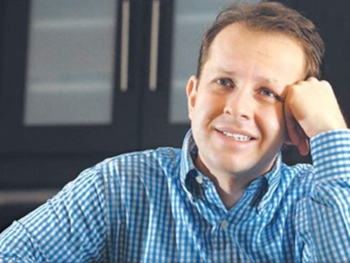 Lanzan zapato a Andrés Felipe Arias en Barranquilla