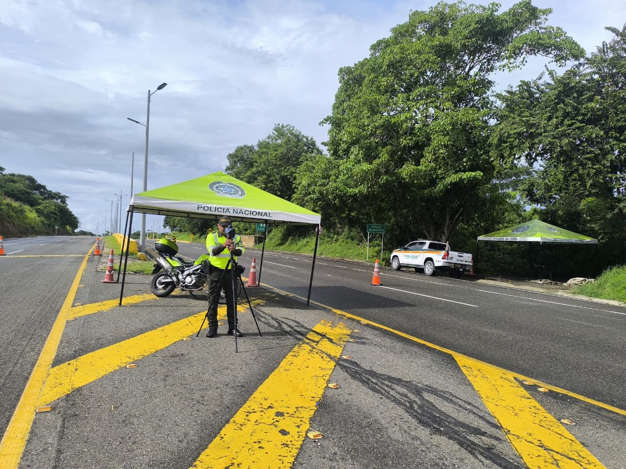Controles reforzados en la vía al Mar garantizan la seguridad en el Puente Festivo del 12 de octubre