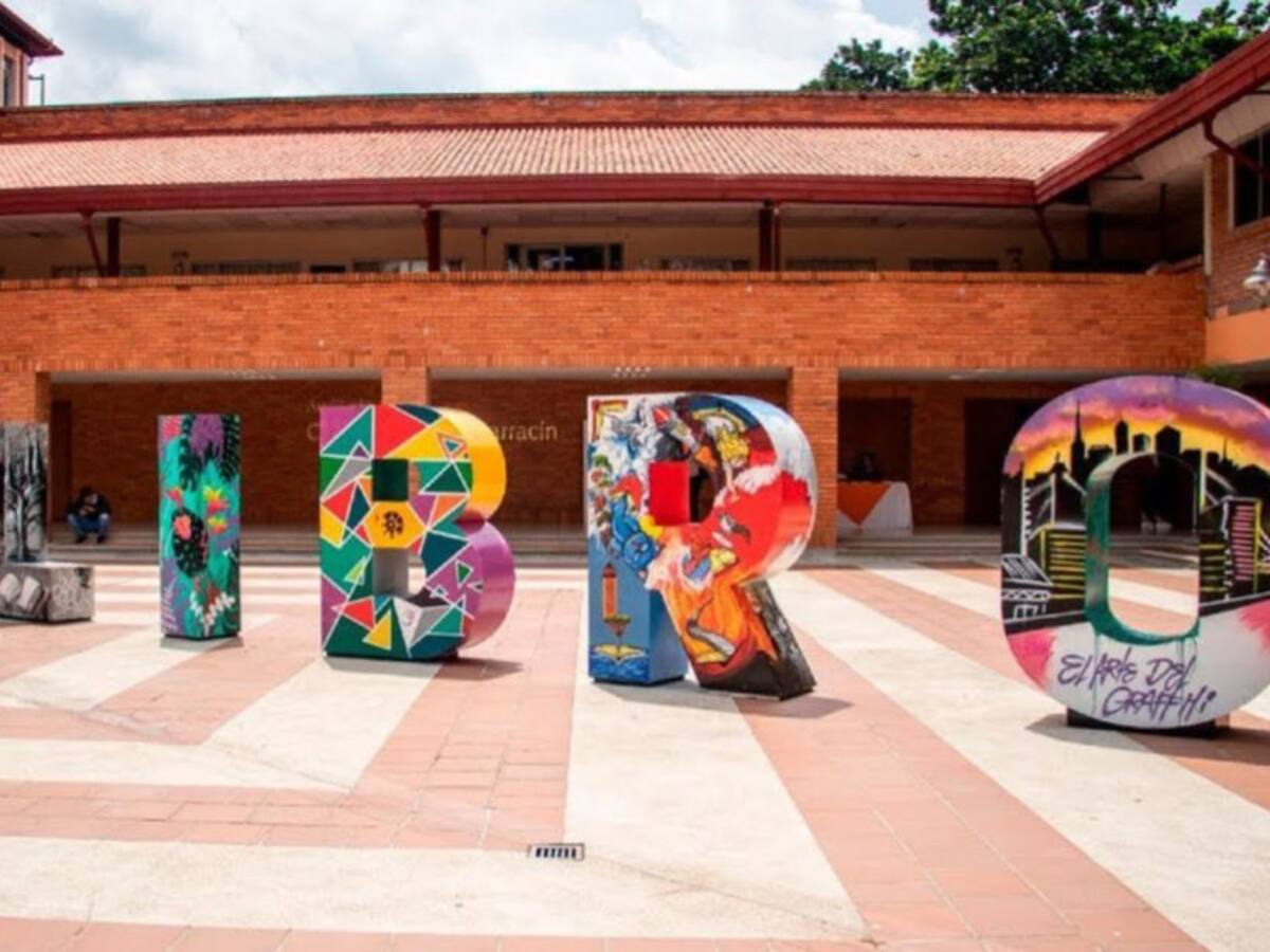 Regresa la feria U-libro a la presencialidad