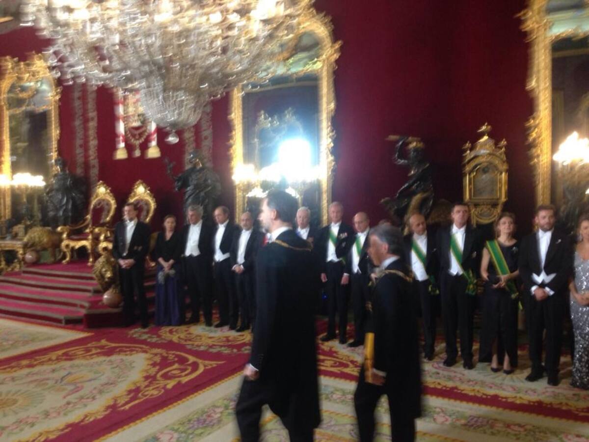 110 personas entre políticos, empresarios, artistas, deportistas, funcionarios de gobierno entre otros asistieron a la gala.